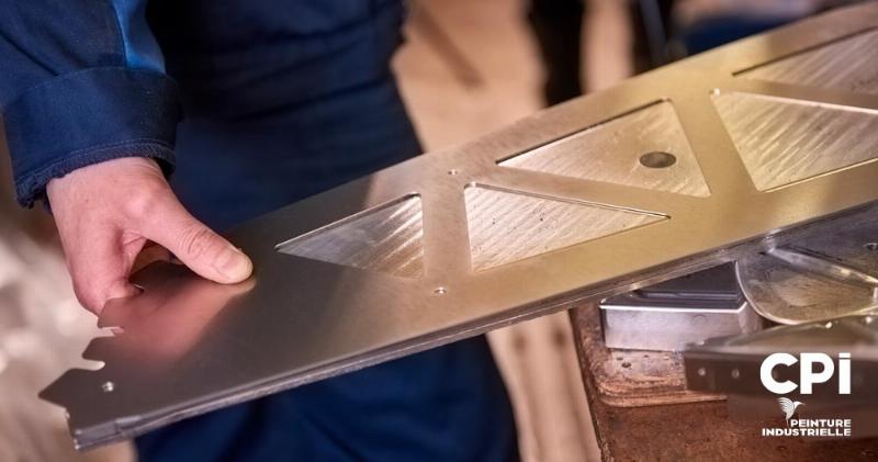 Contrôle qualité de la peinture liquide industrielle